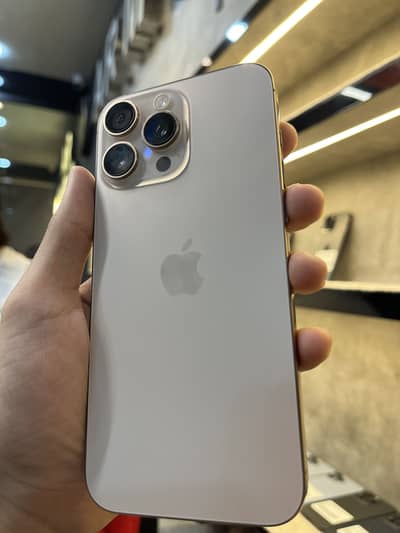 Apple iPhone 16 Pro Max
