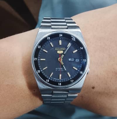 Seiko 5 Automatic – Classic Vintage Style Watch