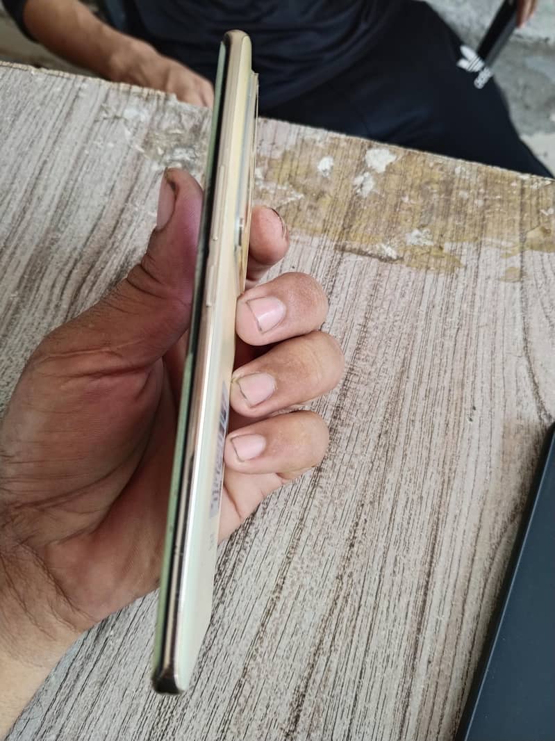 Infinix Zero 30 4