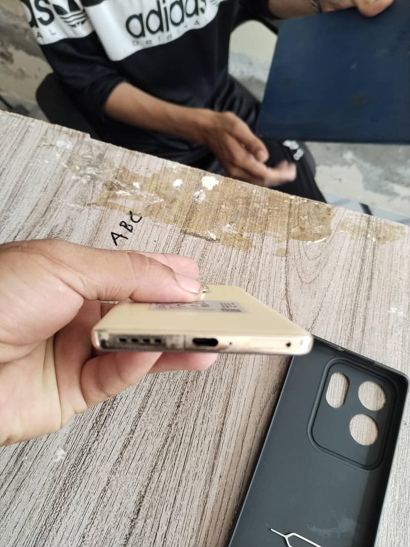 Infinix Zero 30 7