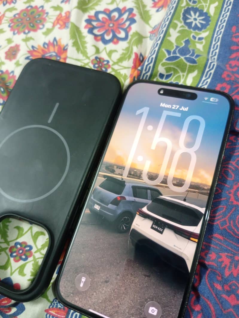 Apple iPhone 14 Pro Max 0