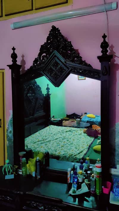 dressing table