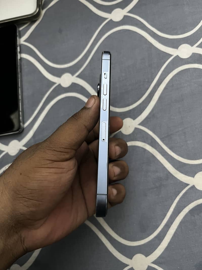 Apple iPhone 13 Pro 5