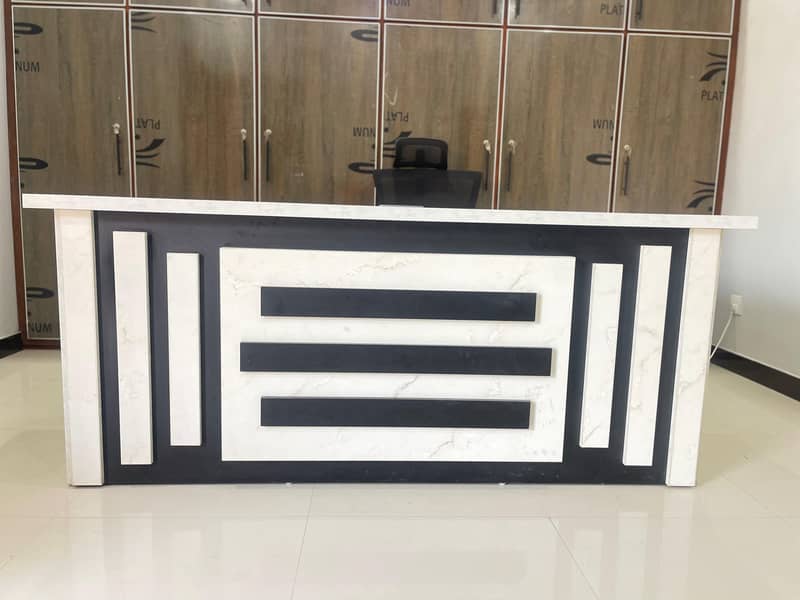 Computer Table 1