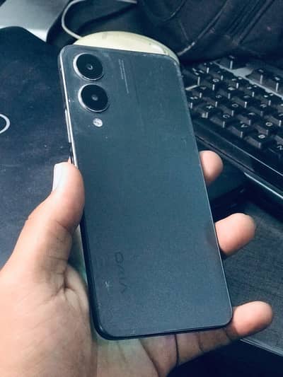 Vivo Y17s