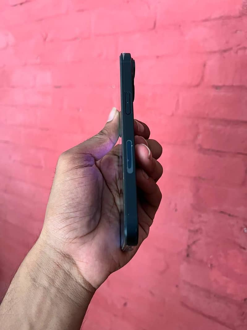 Apple iPhone 14 1