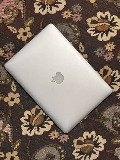 Apple MacBook Air (Core i5) 13inch display