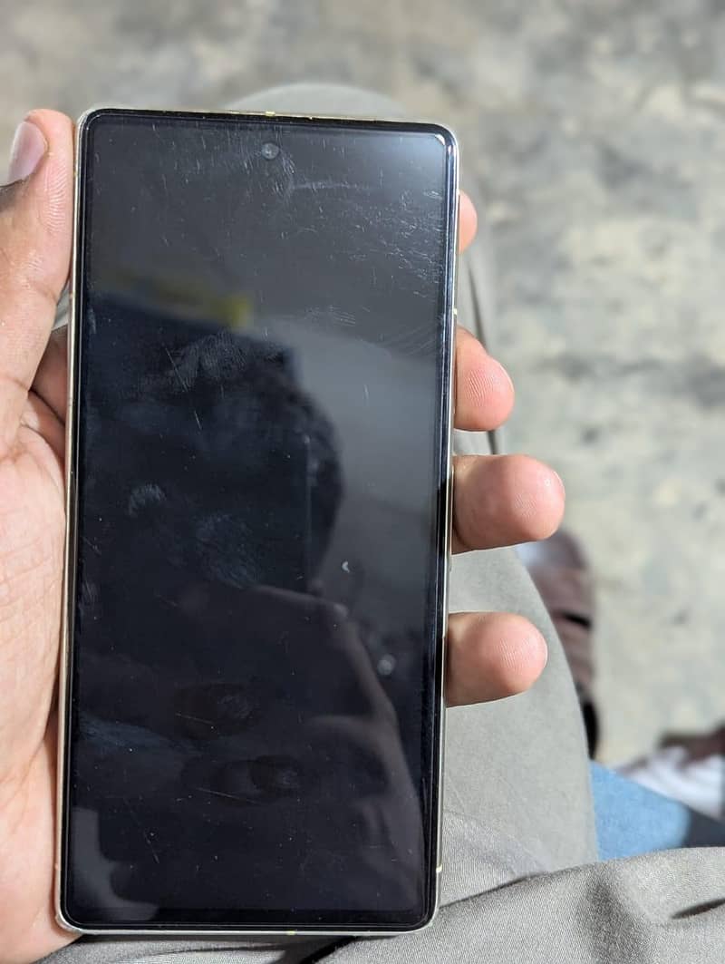 Google Pixel 7 3