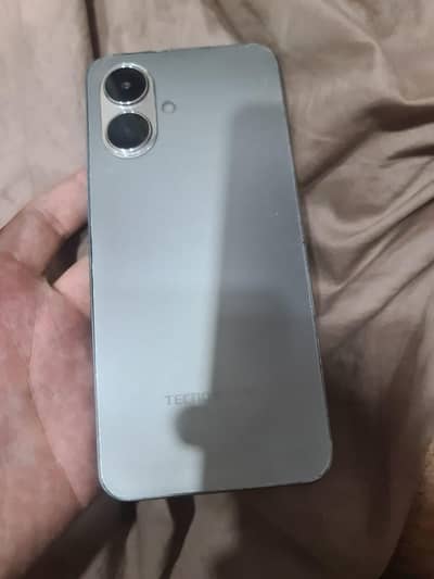 Tecno Spark Go 2