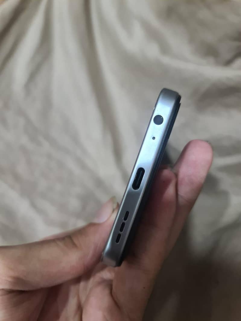 Tecno Spark Go 2 4