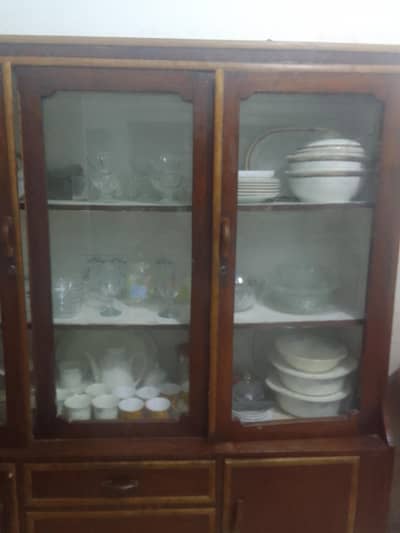 crockery showcase