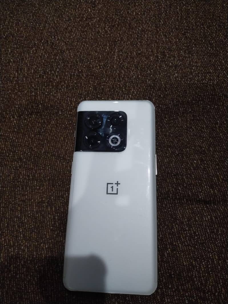 One Plus 10 Pro 0