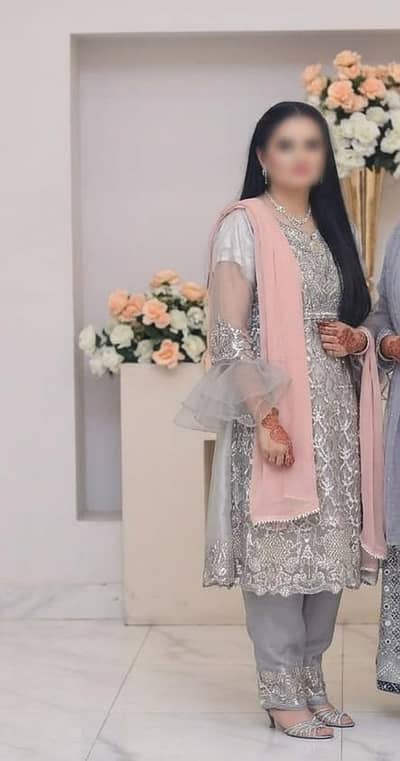 Dress for sale only one time wear in a reasonable price 