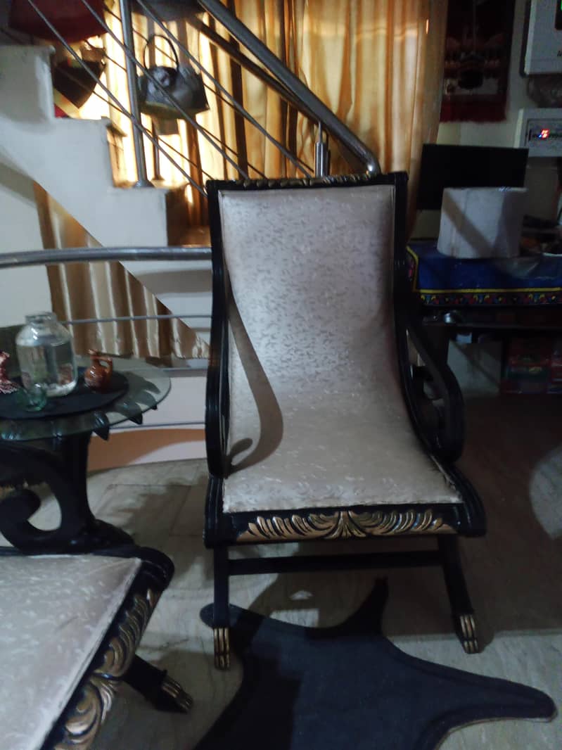 Scroll arm ancient chairs with round table 3