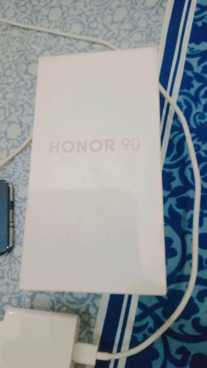 Honor 90 1