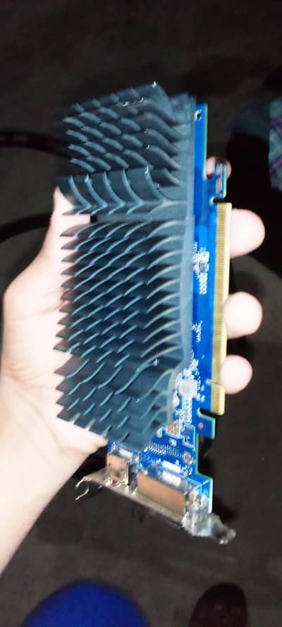 GT 1030 2GB DDR5 64BIT