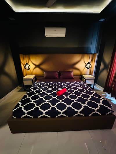1 BHK/ Studio Apartments Zameen Opal Per Day Rent