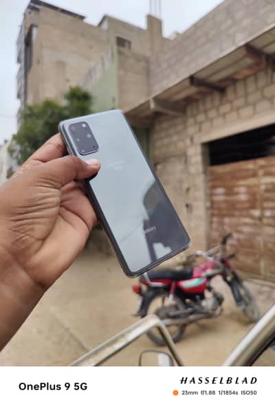 Samsung Mobile S20 Plus