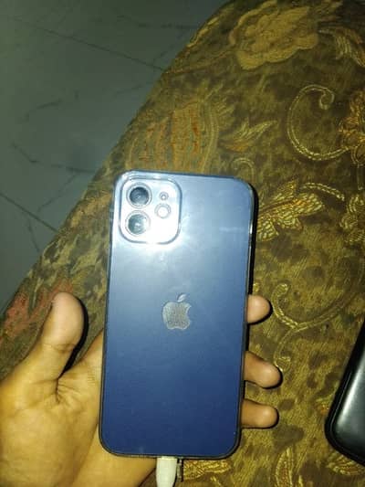 Apple iPhone 12
