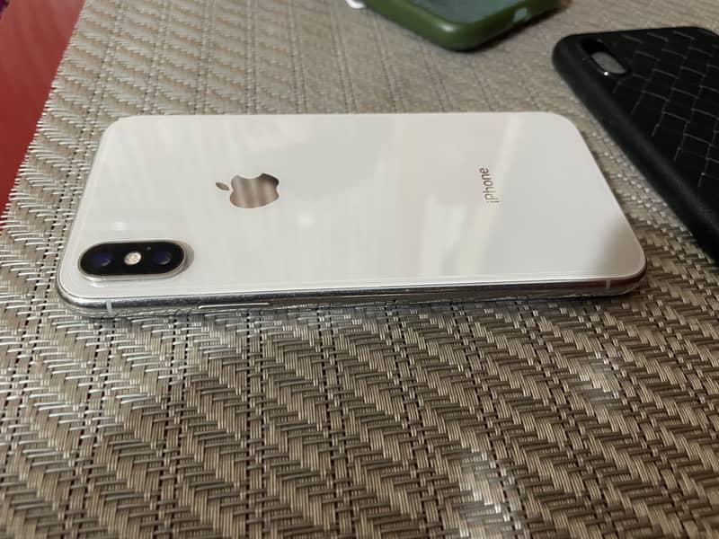 Apple iPhone X 1