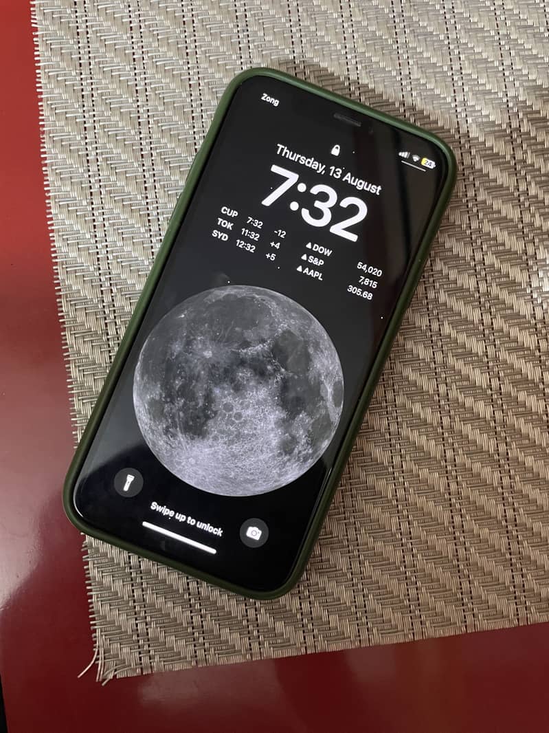 Apple iPhone X 5