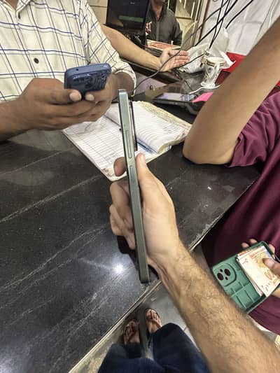 Realme c67 10/10 with box charger