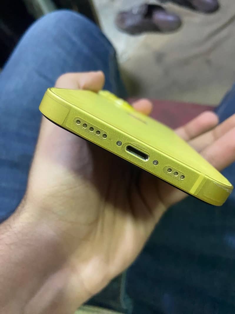 Apple iPhone 14 5