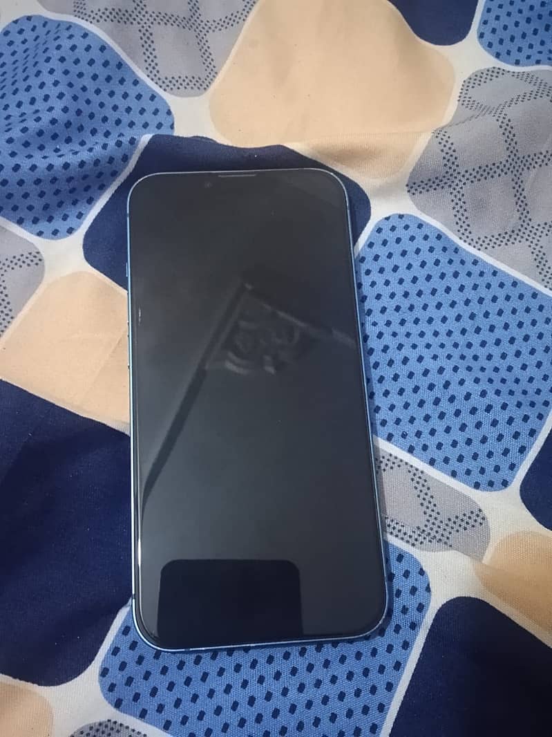 Apple iPhone 13 5