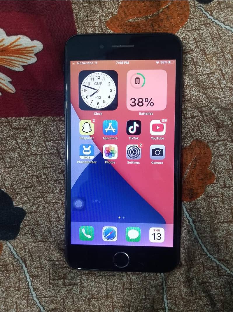 Apple iPhone 7 Plus 1