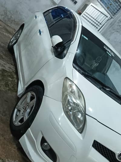 Toyota Vitz 2010