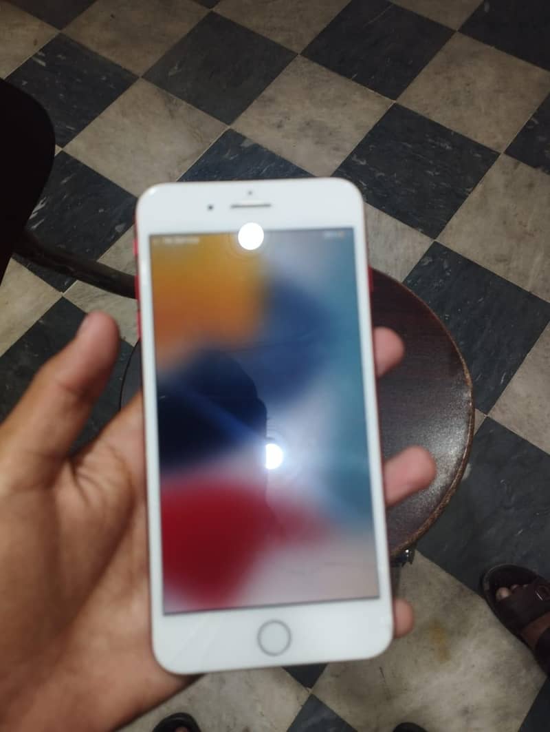 Apple iPhone 7 Plus 3
