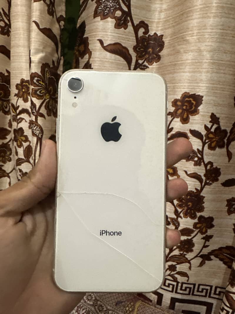 Apple iPhone XR 0