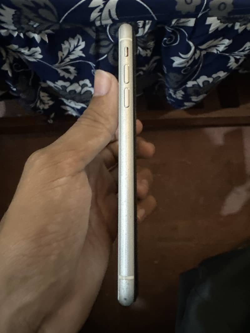 Apple iPhone XR 2