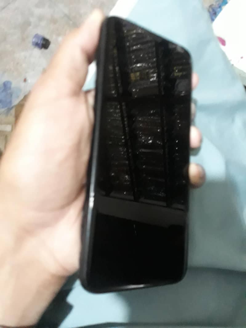 Samsung Mobile S8 Plus 1