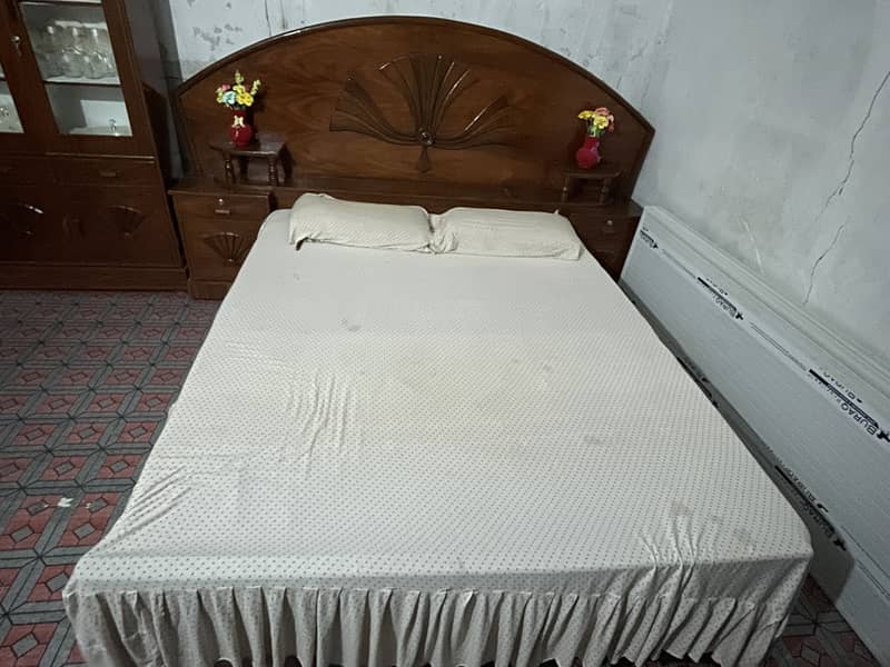 Double Bed 0