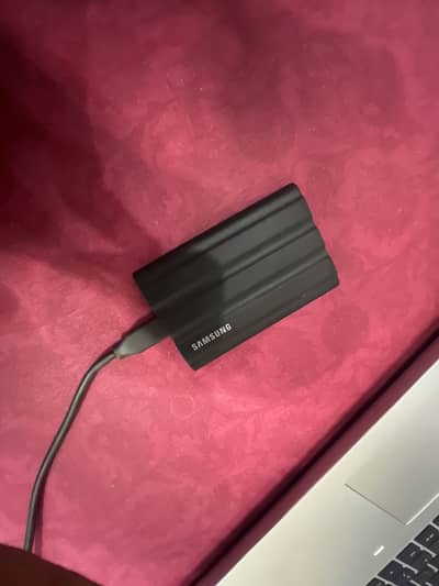 Samsung T7 sheild ssd 1tb
