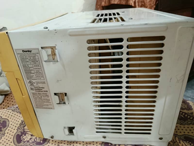 Window AC 1