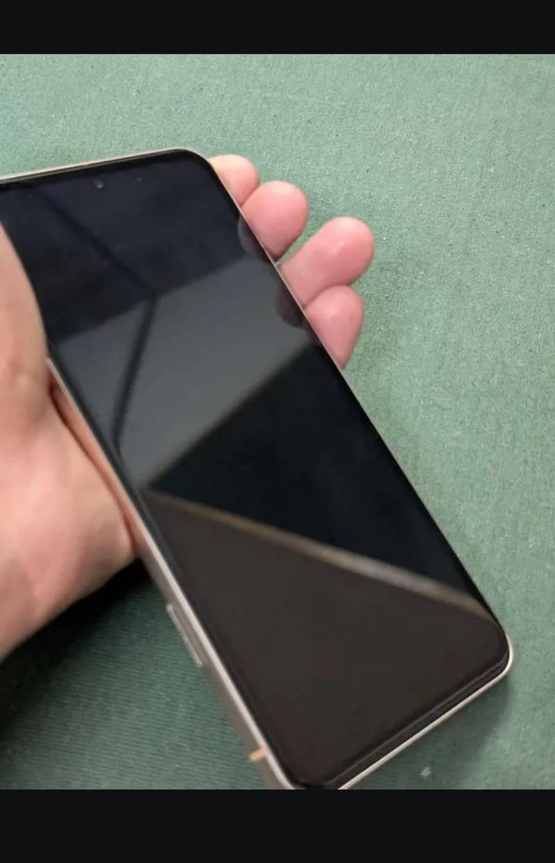 Google Pixel 8 6