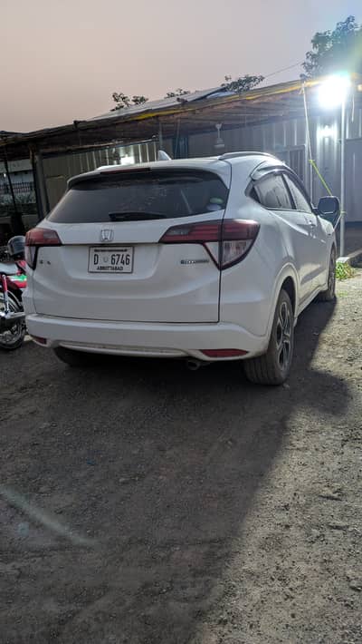 Honda Vezel 2015