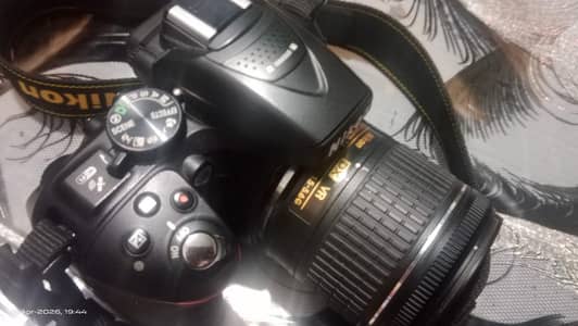 Nikon d5300 for sale in a brand new condition with box