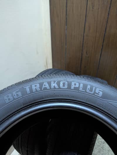 185/60 R15 Excellent condition tyre tubeless for sell