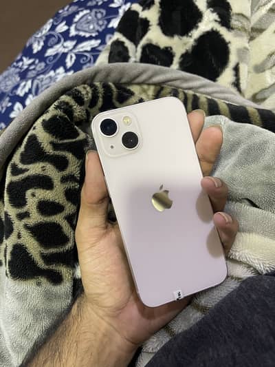 Apple iPhone 13