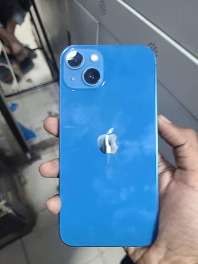 Apple iPhone 13