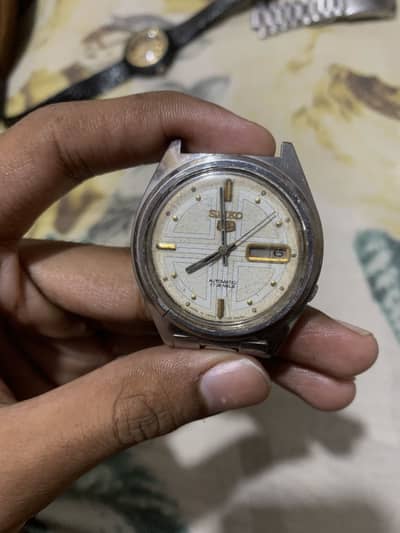 Seiko 5 Automatic 17-Jewel Crosshair Dial antique item antique watch