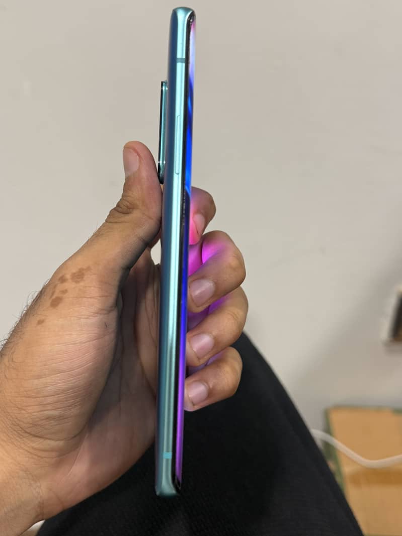 One Plus 8 Pro 4