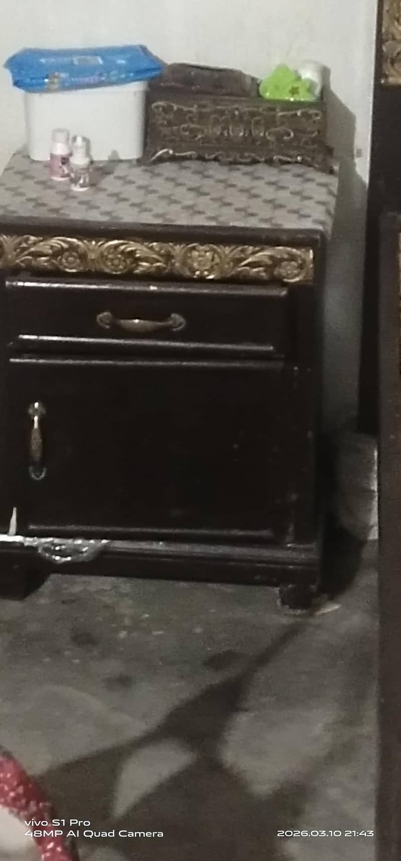 bed set or dressing 1
