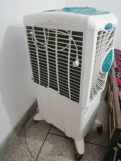 EVAPORATIVE ICE BOX AIR COOLER