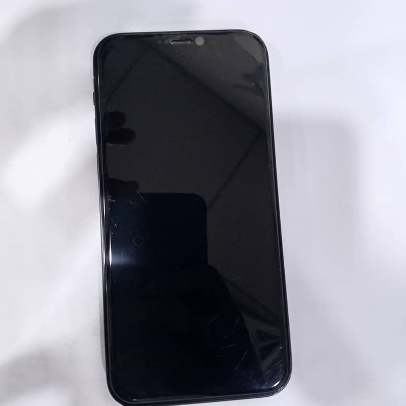 Apple iPhone 12 1