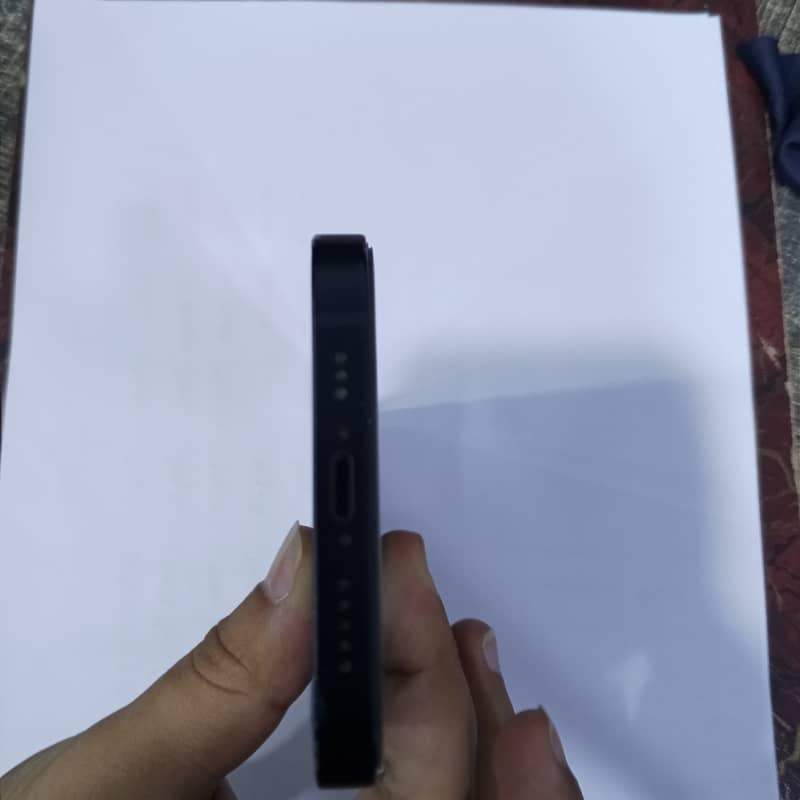 Apple iPhone 12 2