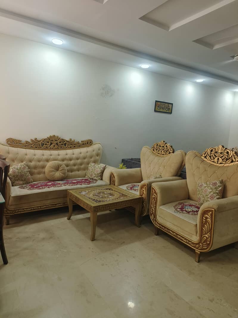 Sofa set 0